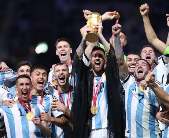 Messi cùng Argentina trở thành nhà vô địch thế giới mới